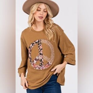 SAGE + FIG Floral Peace Patch Round Neck Top in Caramel. Size S